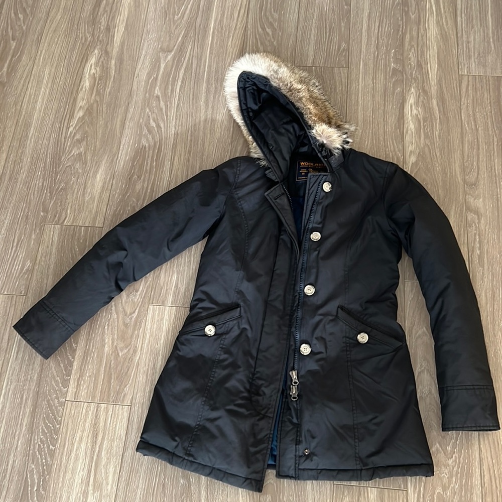Woolrich parka in navy blue